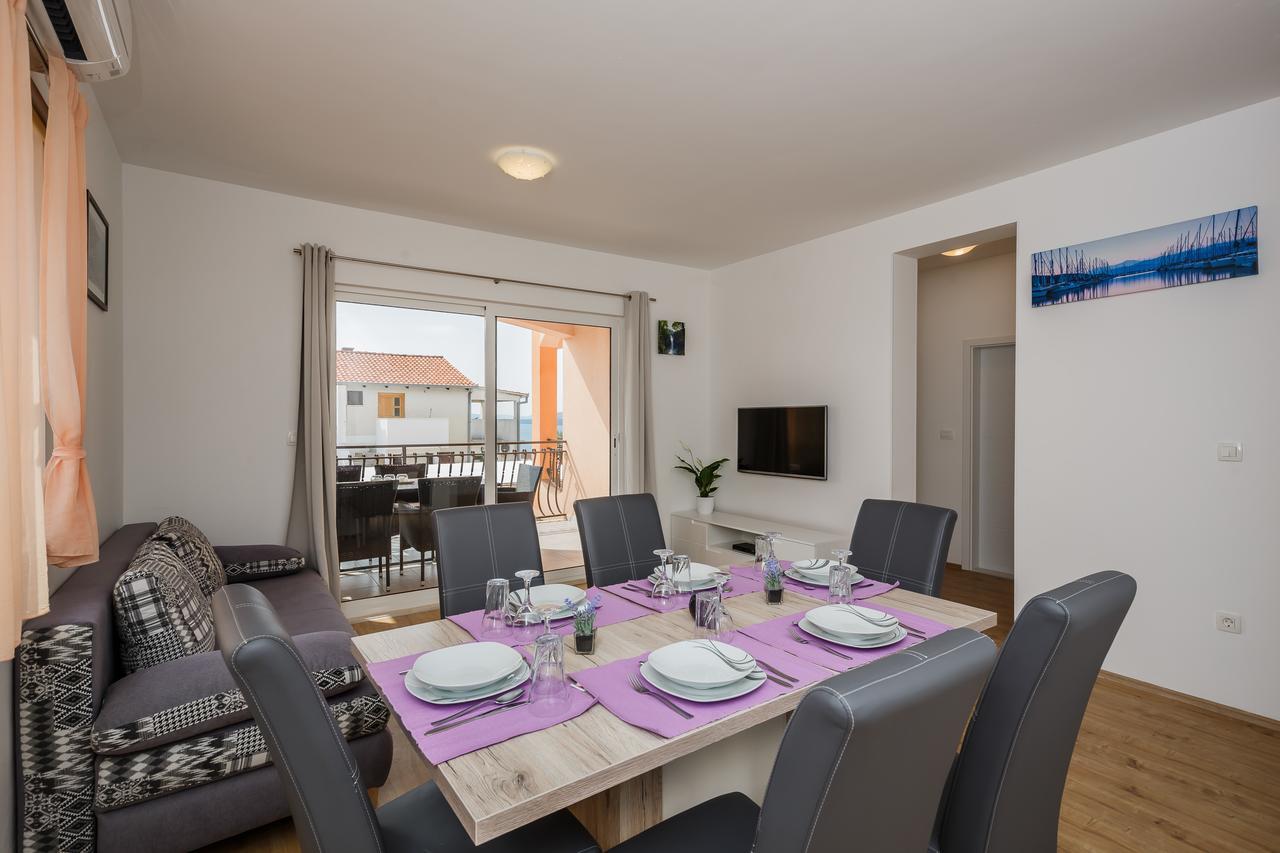 Villa Nora Trogir Exterior photo